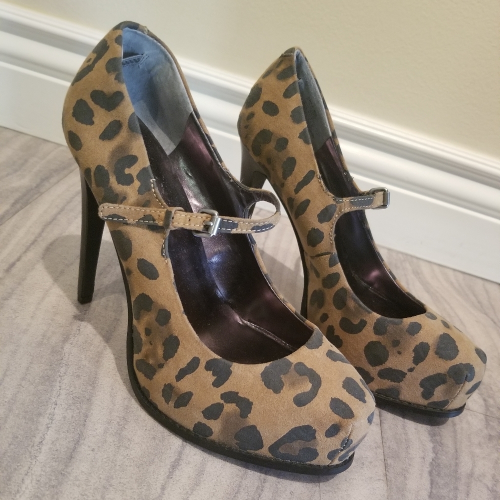 New vera wang heels